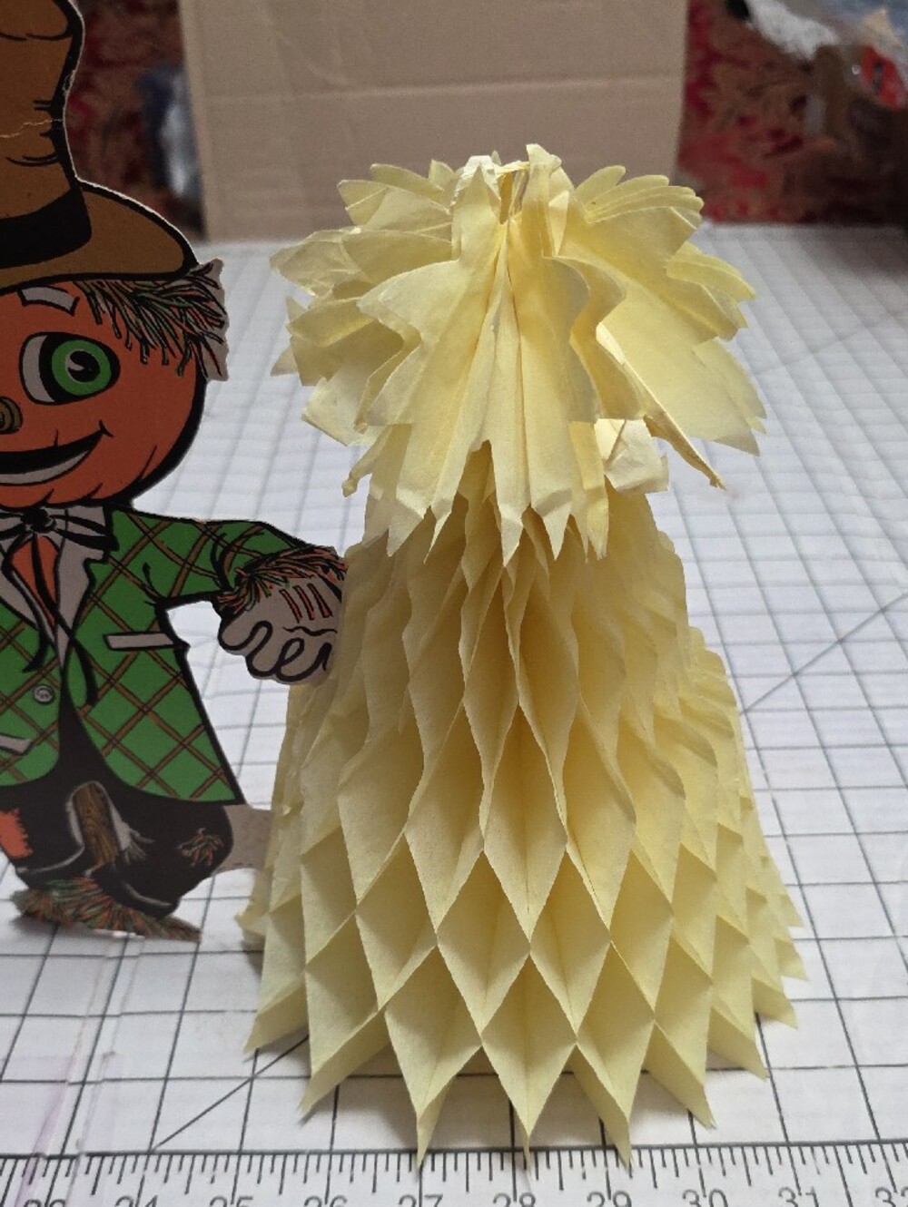 Scarecrow W Crow & Honeycomb Stalks VTG Beistle 11" T X 12.5"W - Picture 3 of 14